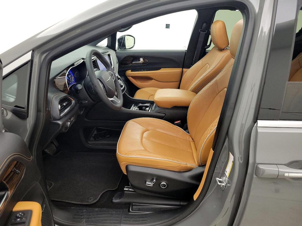 used 2023 Chrysler Pacifica car, priced at $40,998