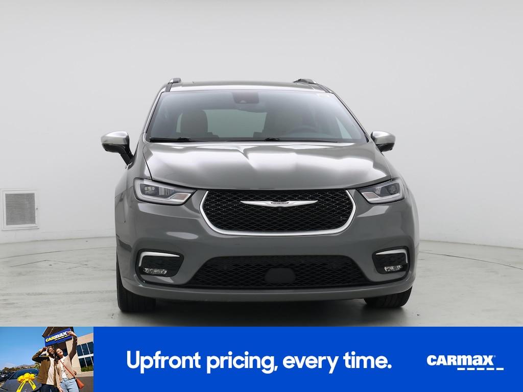used 2023 Chrysler Pacifica car, priced at $40,998