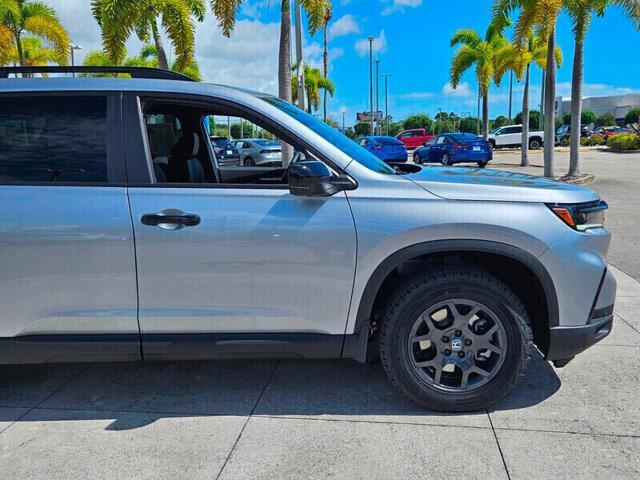 new 2025 Honda Pilot car, priced at $48,795