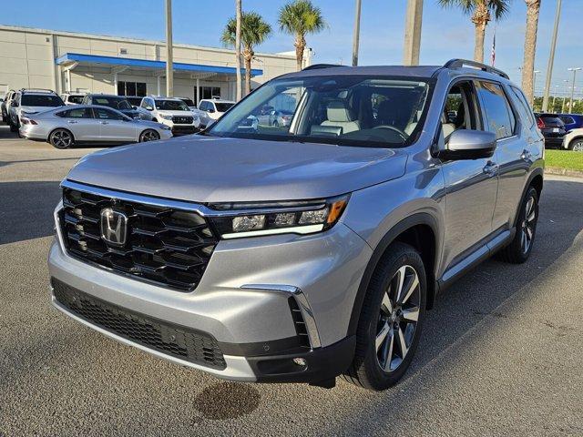 new 2025 Honda Pilot car, priced at $50,299