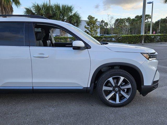 new 2025 Honda Pilot car, priced at $47,350