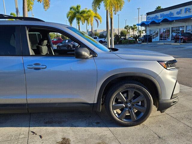 new 2025 Honda Pilot car, priced at $41,695