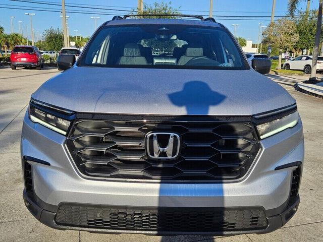 new 2025 Honda Pilot car, priced at $41,695