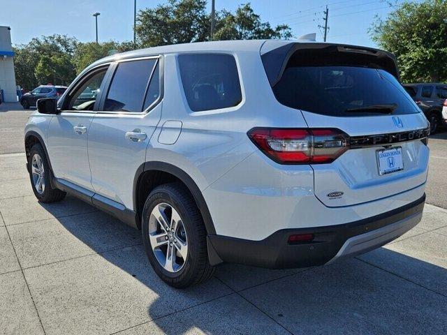 new 2025 Honda Pilot car, priced at $45,504