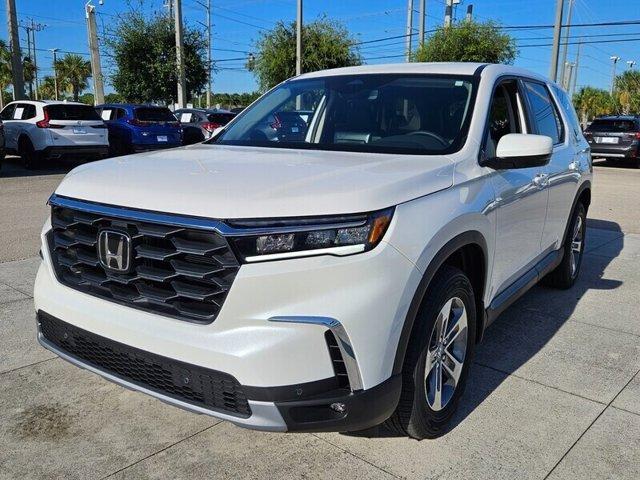 new 2025 Honda Pilot car, priced at $45,504