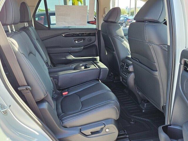 new 2025 Honda Pilot car, priced at $45,504