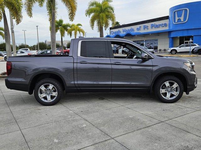 new 2025 Honda Ridgeline car, priced at $42,625