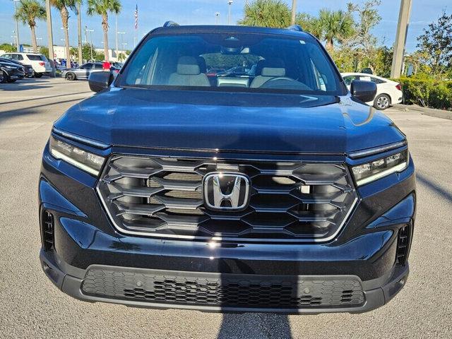 new 2025 Honda Pilot car, priced at $41,695