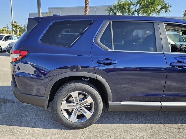 new 2025 Honda Pilot car, priced at $43,717