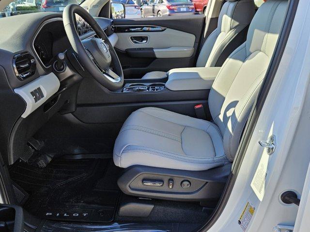 new 2025 Honda Pilot car, priced at $48,519