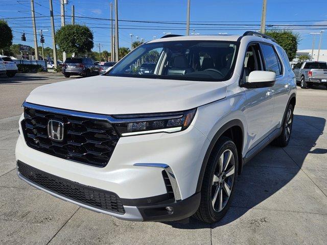 new 2025 Honda Pilot car, priced at $48,519