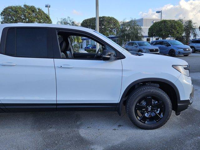 new 2025 Honda Ridgeline car, priced at $47,155