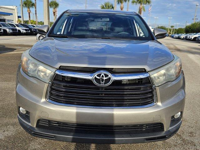 used 2016 Toyota Highlander car, priced at $19,883