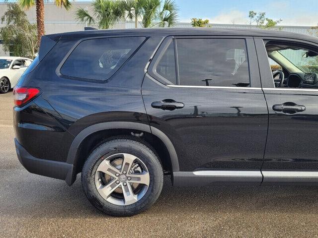 new 2025 Honda Pilot car, priced at $45,425