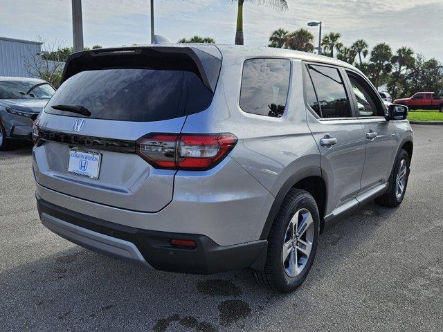 new 2025 Honda Pilot car, priced at $42,355