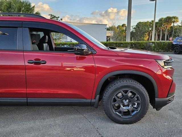 new 2025 Honda Pilot car, priced at $49,077