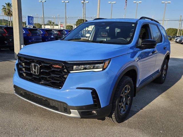 new 2025 Honda Pilot car, priced at $49,305