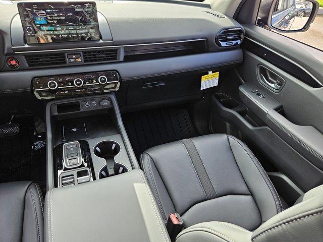 new 2025 Honda Pilot car, priced at $43,027