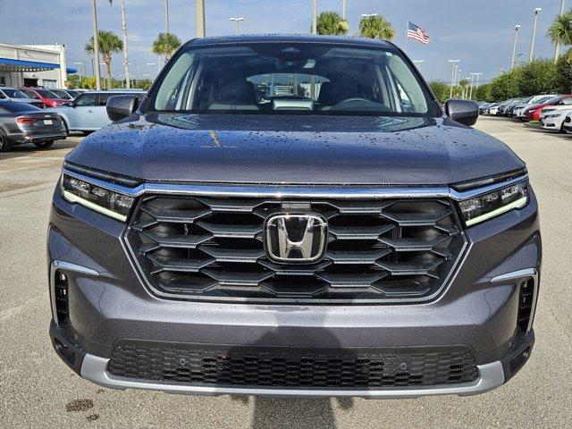new 2025 Honda Pilot car, priced at $43,027