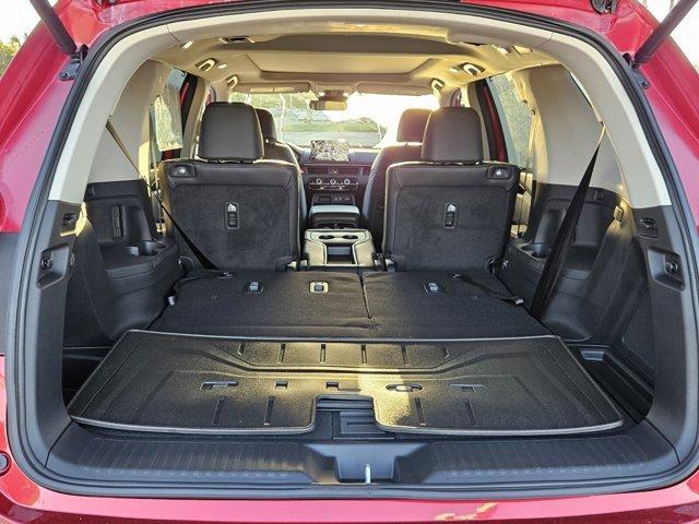 new 2025 Honda Pilot car, priced at $49,505