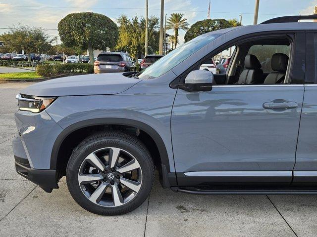 new 2025 Honda Pilot car, priced at $48,519