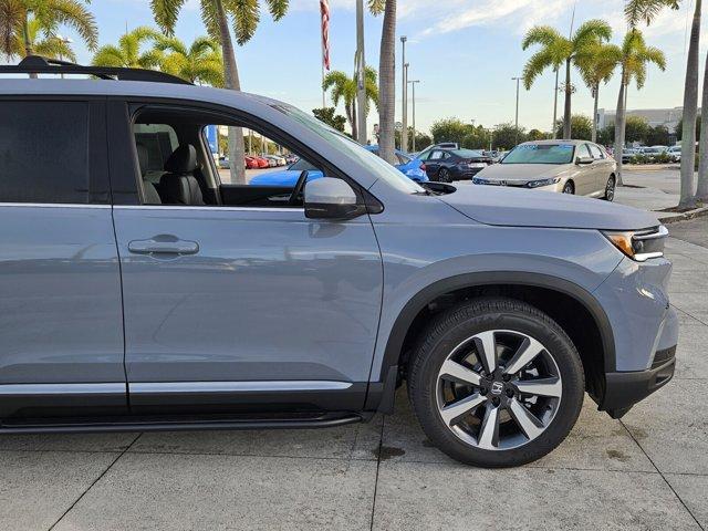 new 2025 Honda Pilot car, priced at $48,519