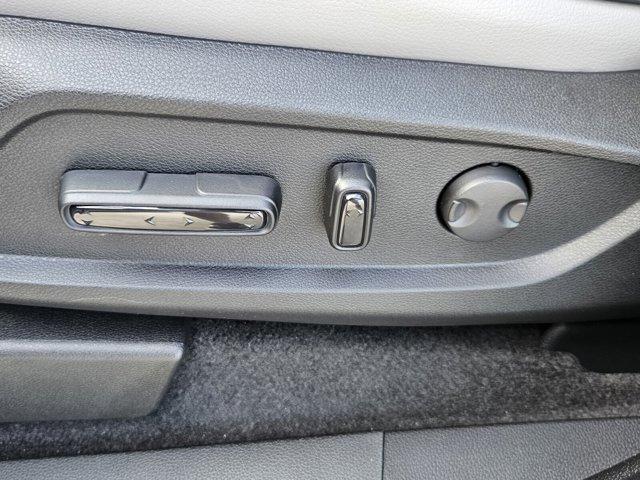 new 2025 Honda Pilot car, priced at $51,046