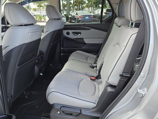 new 2025 Honda Pilot car, priced at $51,046
