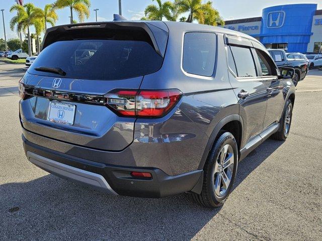used 2025 Honda Pilot car, priced at $42,862