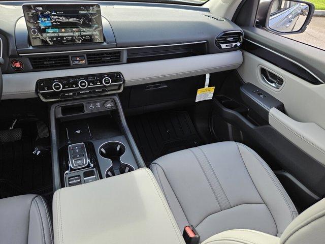 new 2025 Honda Pilot car, priced at $44,330