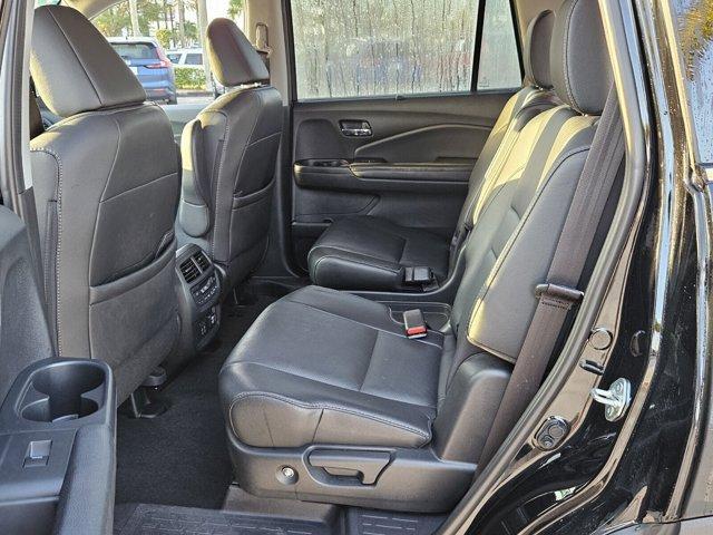 used 2022 Honda Pilot car, priced at $35,293