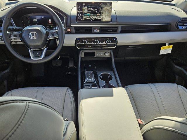 new 2025 Honda Pilot car, priced at $52,308