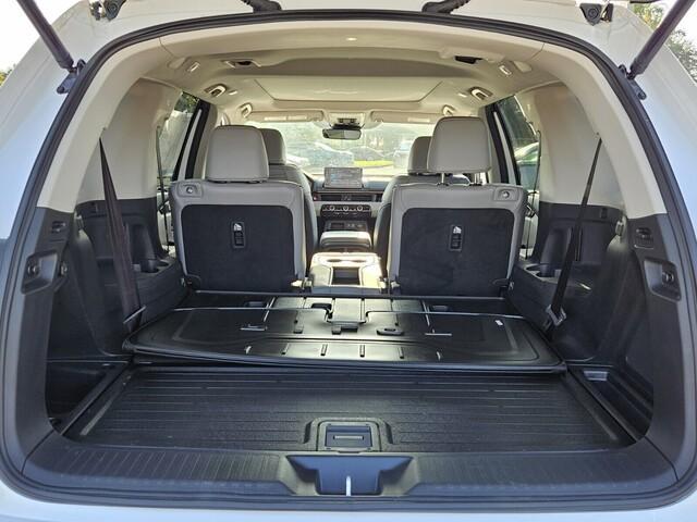 new 2025 Honda Pilot car, priced at $50,726