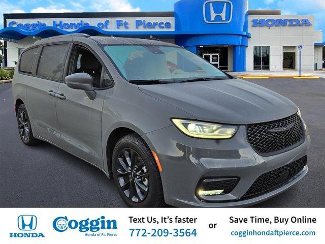 used 2021 Chrysler Pacifica car, priced at $20,290