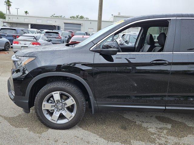 used 2025 Honda Ridgeline car, priced at $39,592