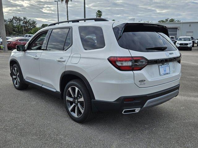 new 2025 Honda Pilot car, priced at $52,930