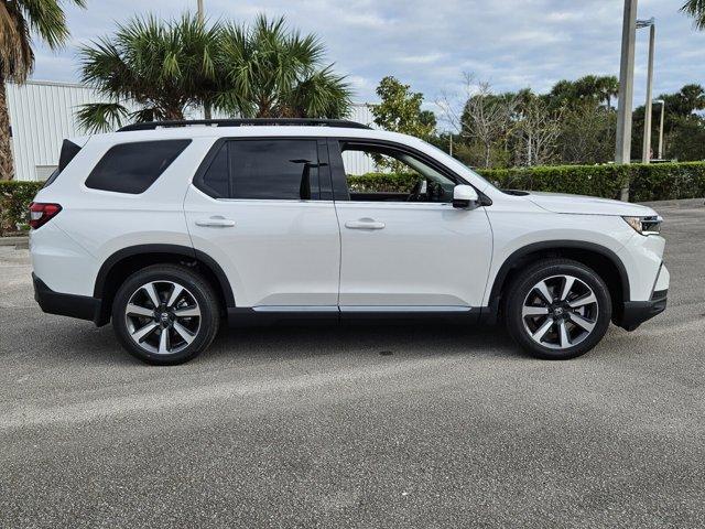 new 2025 Honda Pilot car, priced at $52,930