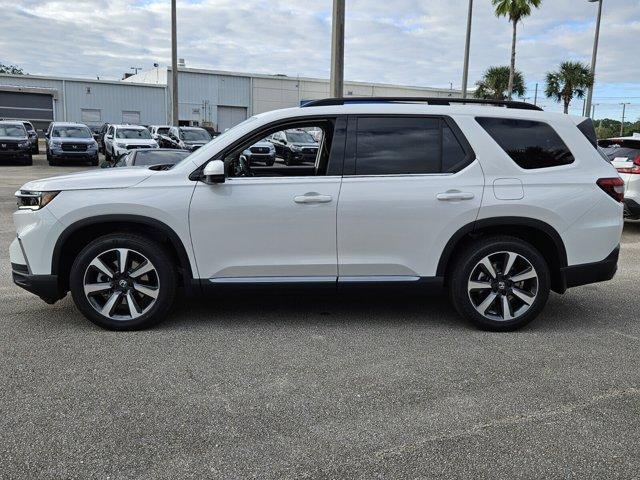 new 2025 Honda Pilot car, priced at $52,930