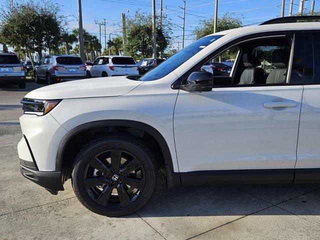 new 2025 Honda Pilot car, priced at $54,430