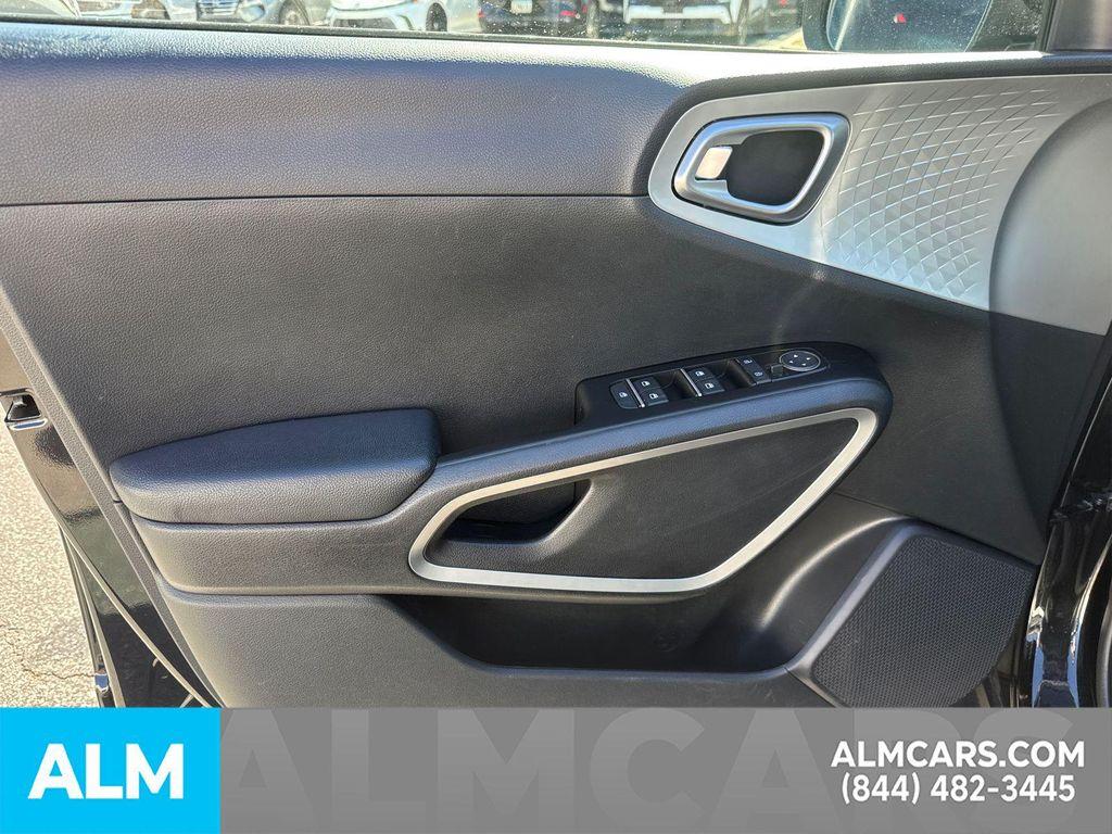 used 2023 Kia Soul car, priced at $15,620