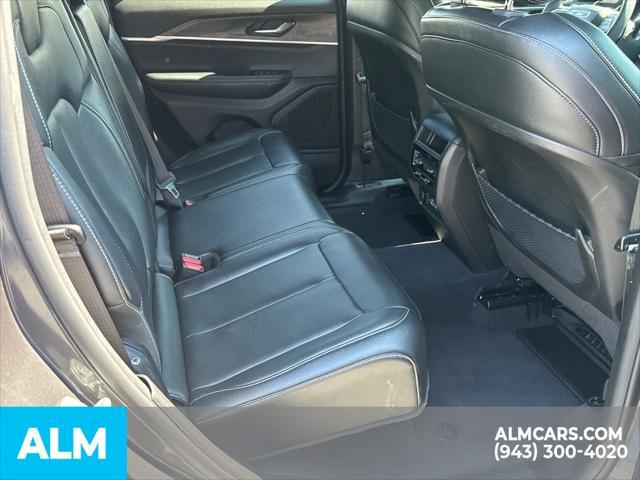 used 2024 Jeep Grand Cherokee car, priced at $32,420