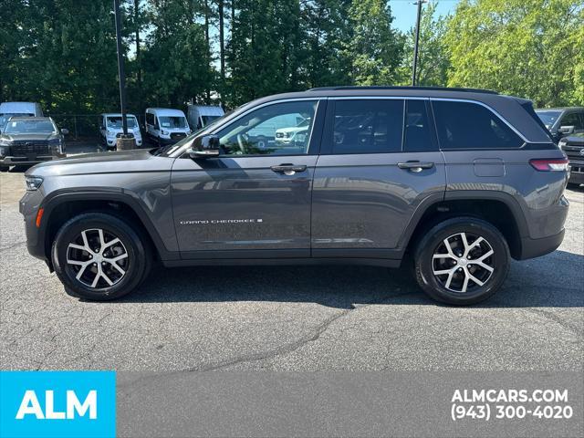 used 2024 Jeep Grand Cherokee car, priced at $32,420