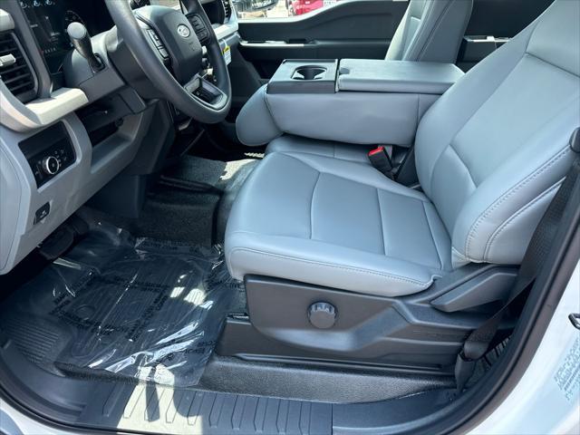 new 2025 Ford F-250 car, priced at $57,660