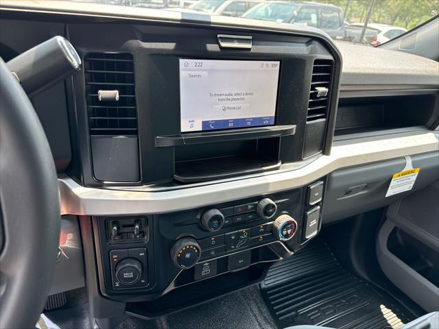 new 2025 Ford F-250 car, priced at $57,660
