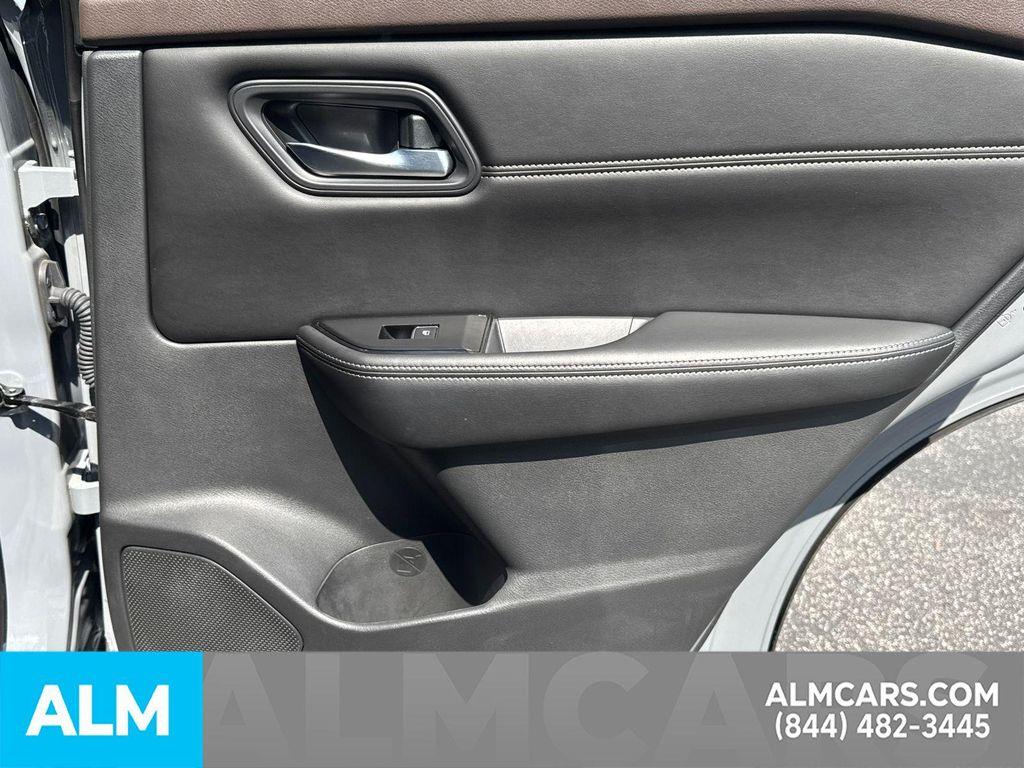 used 2022 Nissan Rogue car, priced at $24,920