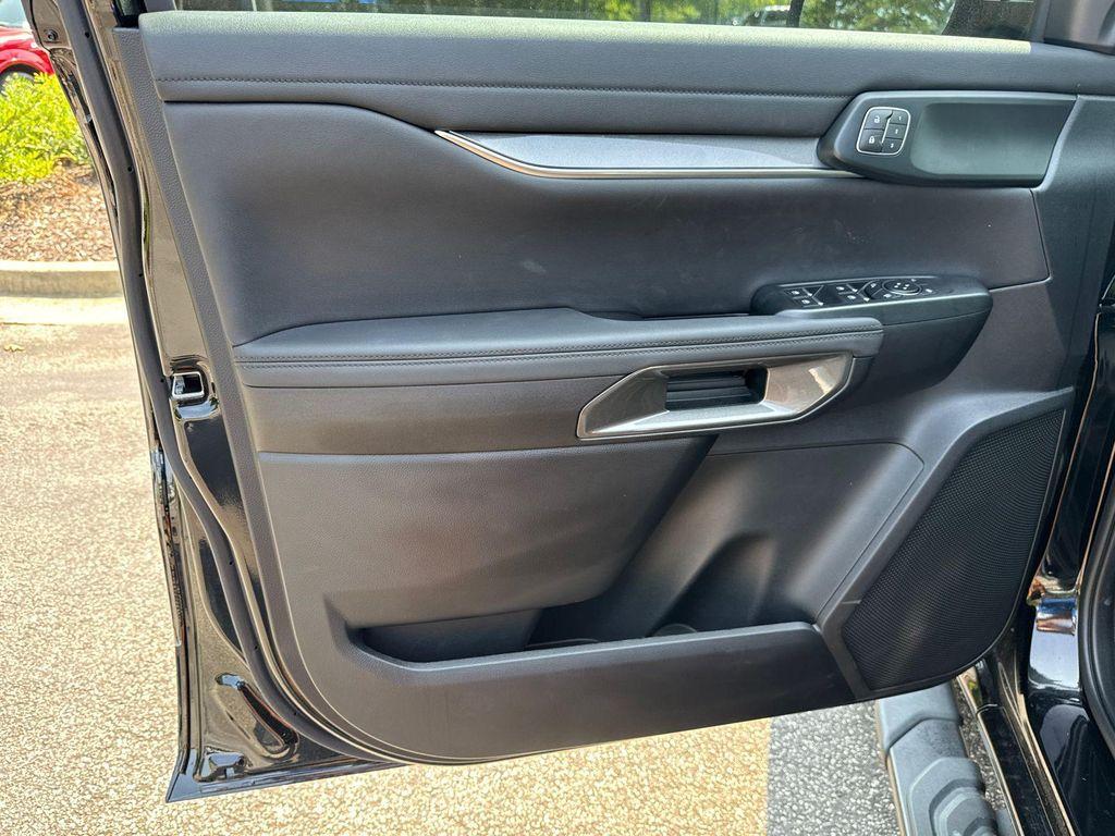 new 2025 Ford Ranger car, priced at $53,740