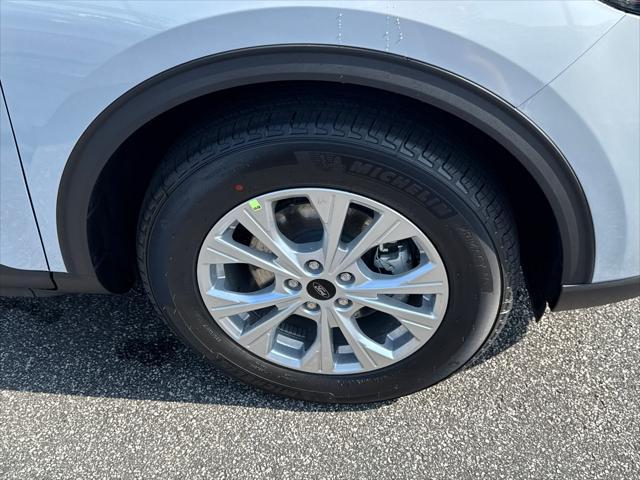 new 2025 Ford Escape car, priced at $30,990