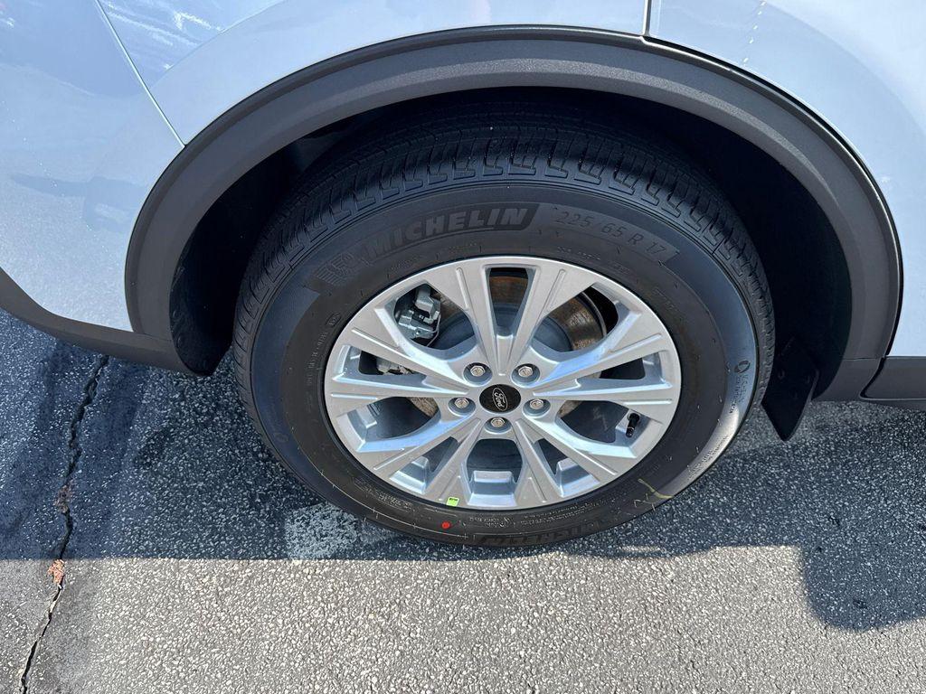 new 2025 Ford Escape car, priced at $30,990