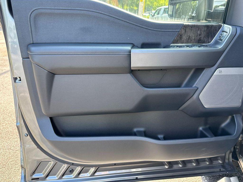 new 2025 Ford F-250 car, priced at $90,125