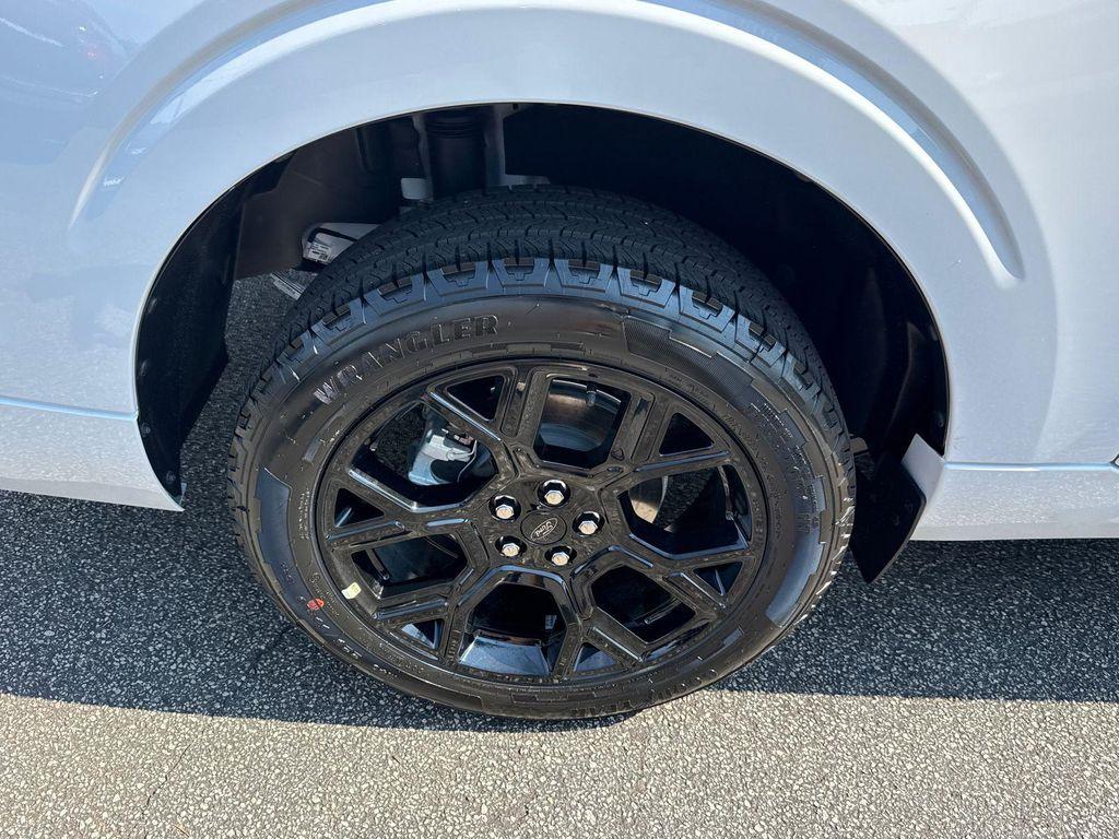 new 2025 Ford Maverick car, priced at $43,220